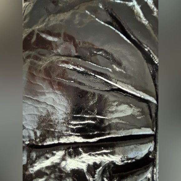 LAUREN MERKIN | Louise Glossy, clutch purse.
